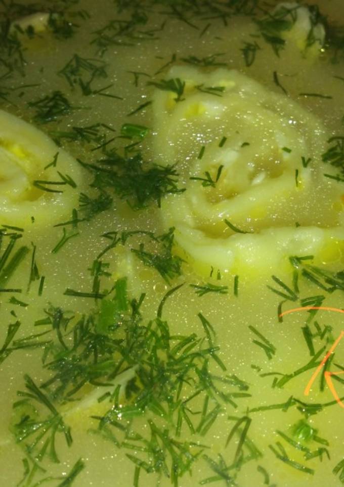 Курячий суп з сирними рулетиками