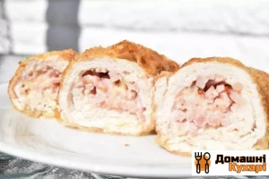 Курячий рулет з шинкою і сиром