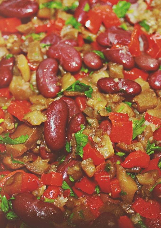 Квасоля з овочами