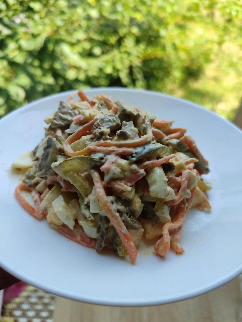 Смачний салат з печінки