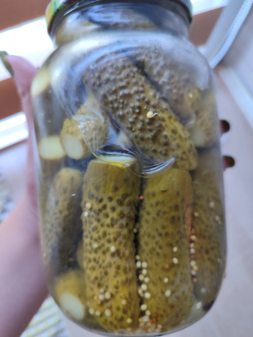 Хрусткі мариновані огірки