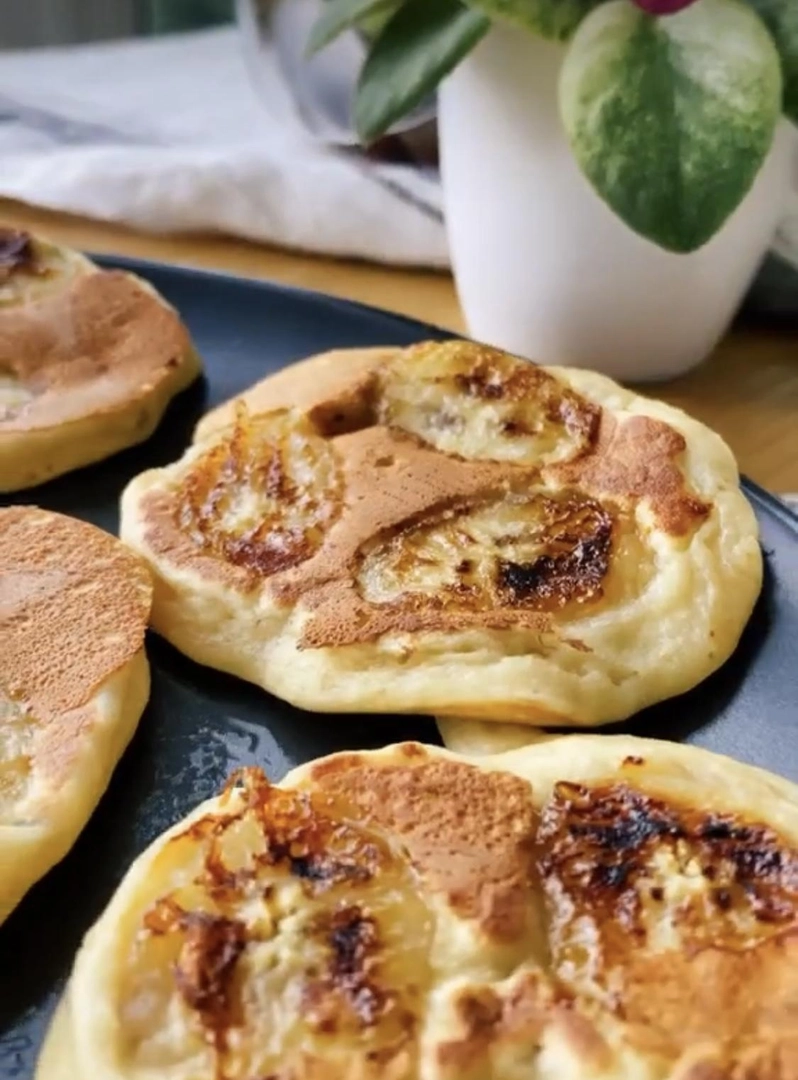 Бананові панкейки