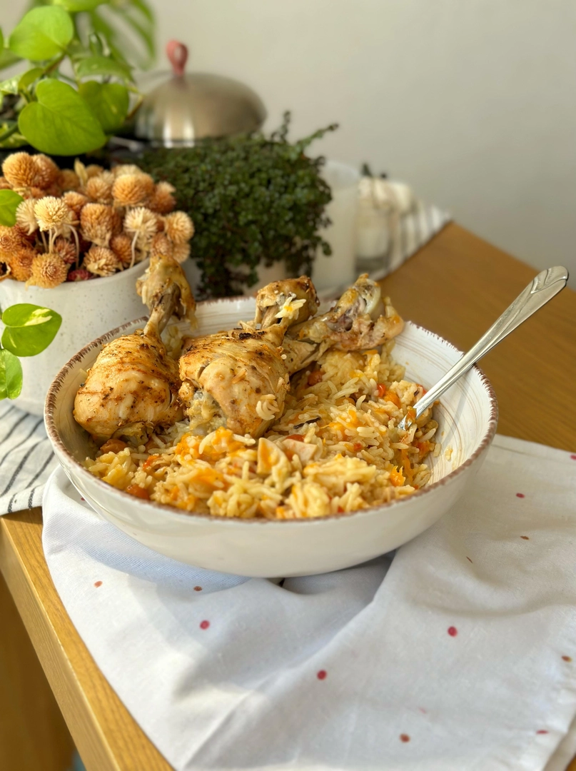 Рис з овочами та гомілками в рукаві
