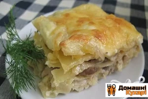 Лазанья з куркою і грибами