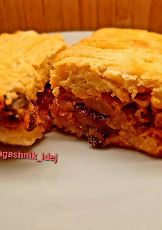 Ліниві зрази з капустою та грибами
