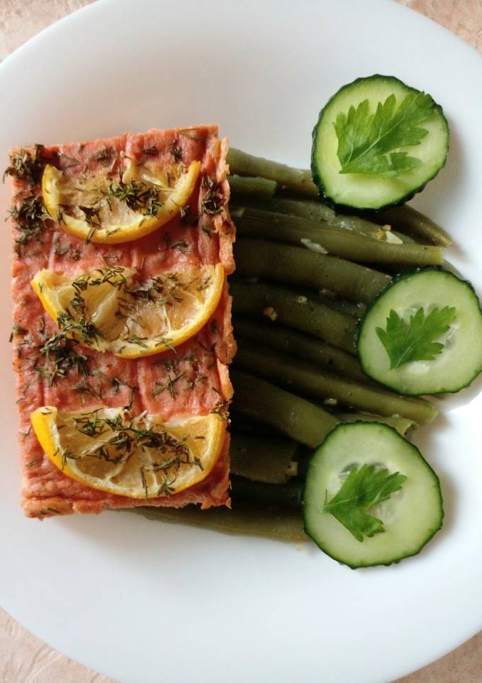 Лосось, запечений з лимоном і кропом😋
