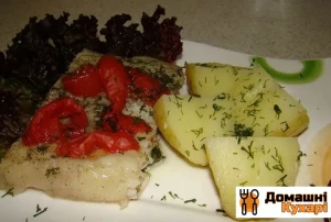 Пангасіус в фользі з овочами