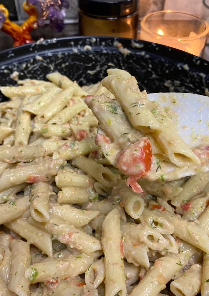 Паста з тунцем та соусом песто із броколі🥦