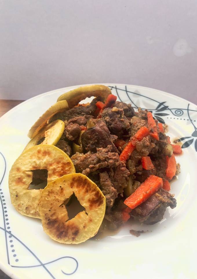 Печінка з яблуками
