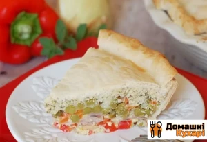 Пиріг з овочами і шинкою