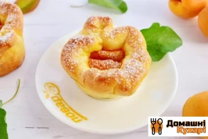 Пиріжки з абрикосами
