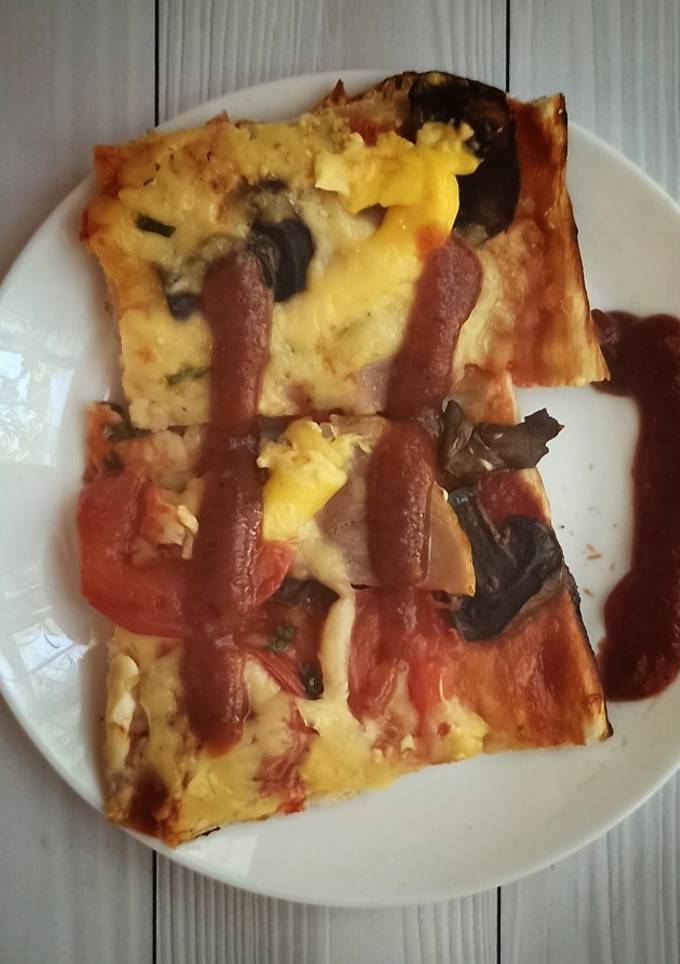 Піца 🍕 з грибами та бужениною