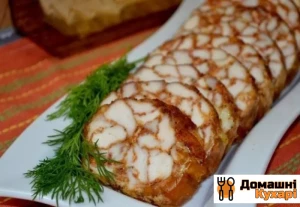 «мармуровий рулет» (м'ясна нарізка з курки)
