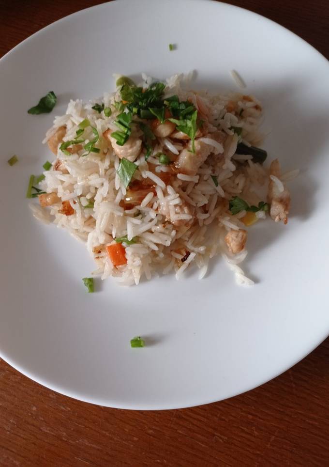 Рис Basmati у поєднанні овочі з беконом і куркою ❤️