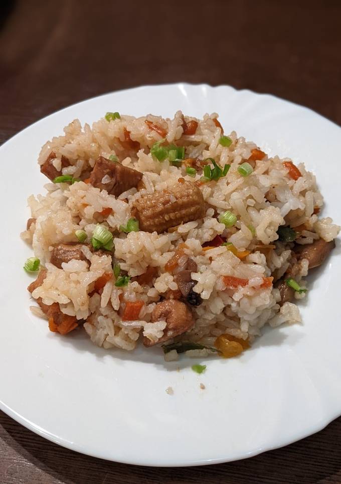 Рис з овочами та куркою