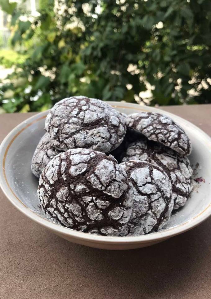 Шоколадне печиво з тріщинками 😋