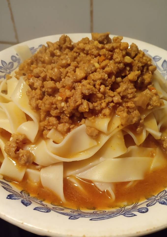 Спагетті з соусом Болоньєзе 🍝
