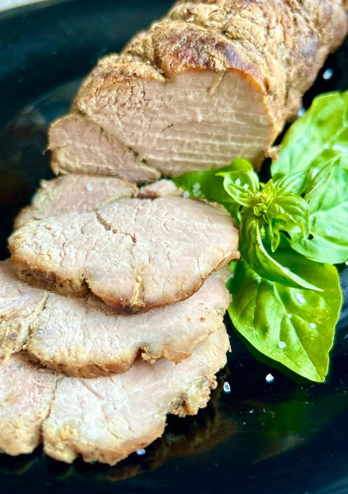 Свинина запечена у духовці 🍖