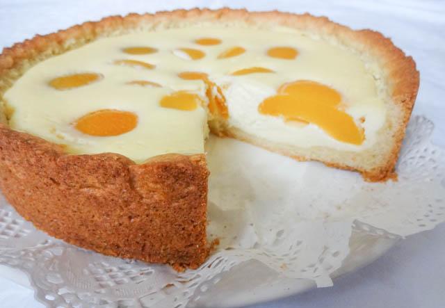 суфле із сиру з персиками