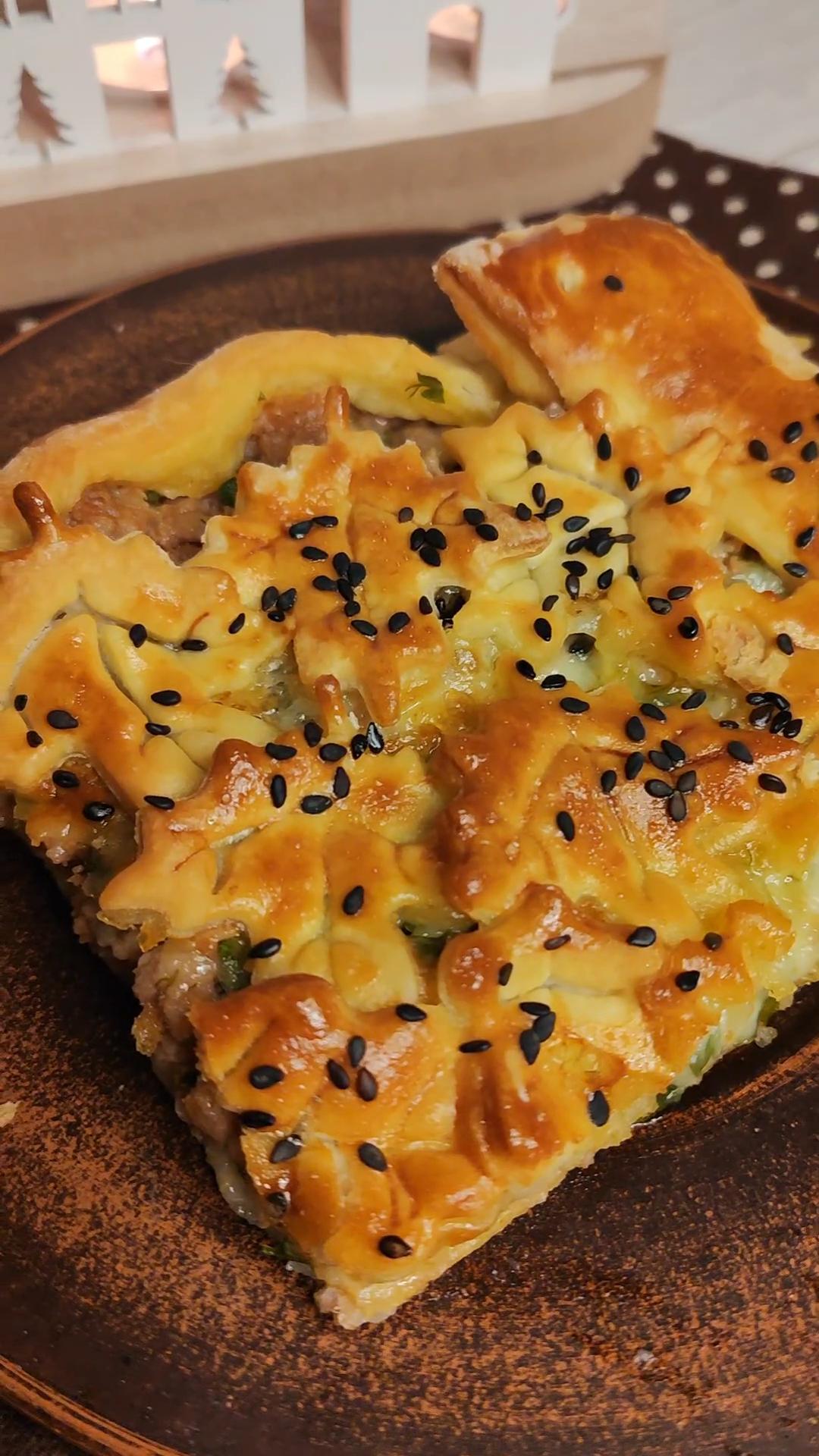 М'ясний пиріг із сиром 🥧