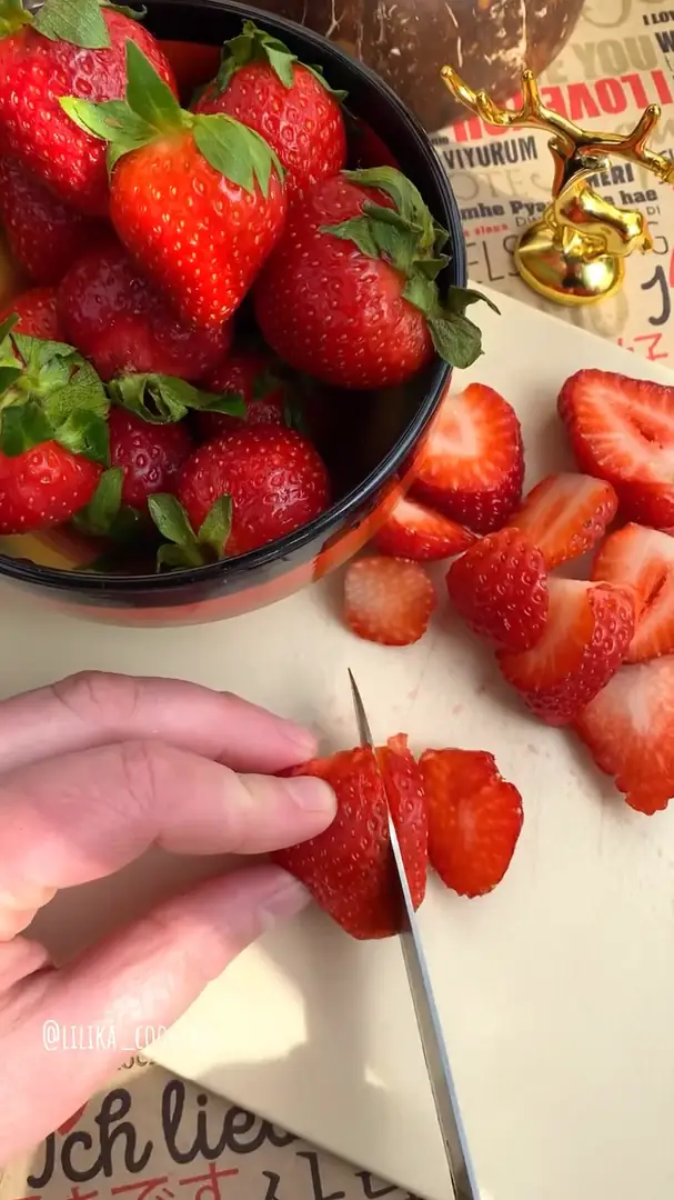 🍓Сирник з полуницею😍