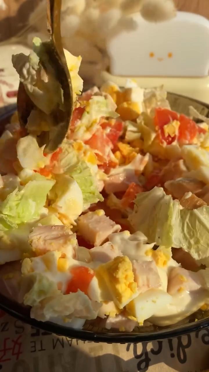 Салат з копченою куркою😋