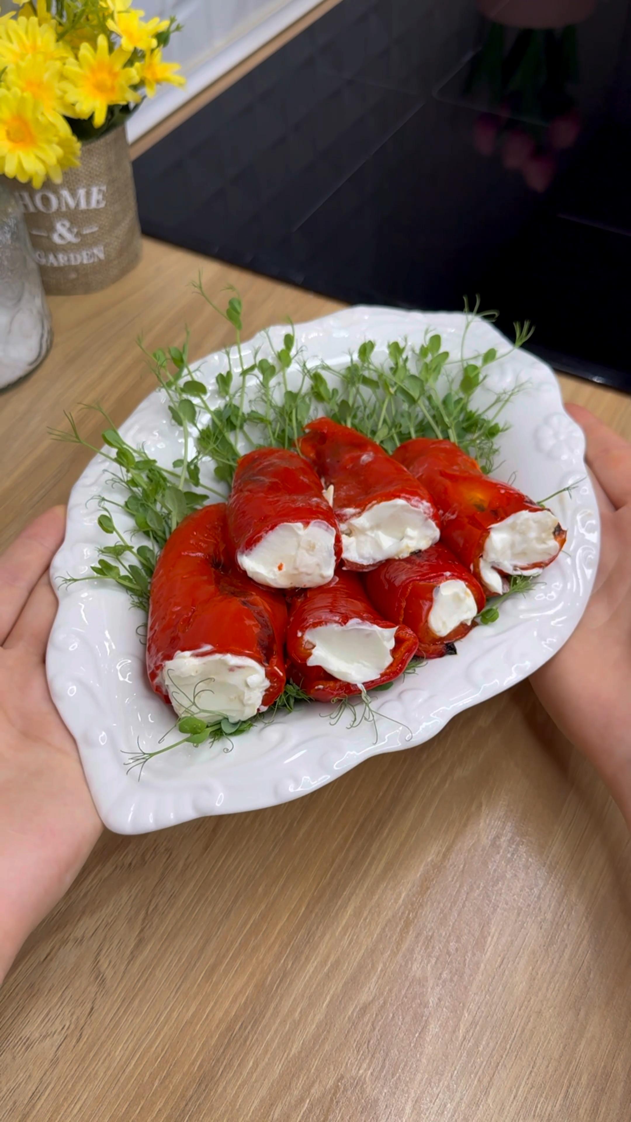 Закуска із болгарського перця та вершкового сиру на святковий стіл🤗