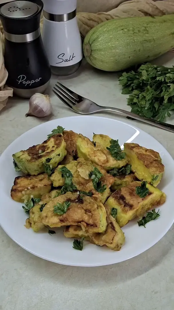 Салат-закуска з кабачків