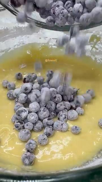 Мега швидкий святковий пиріг з чорницею 🫐