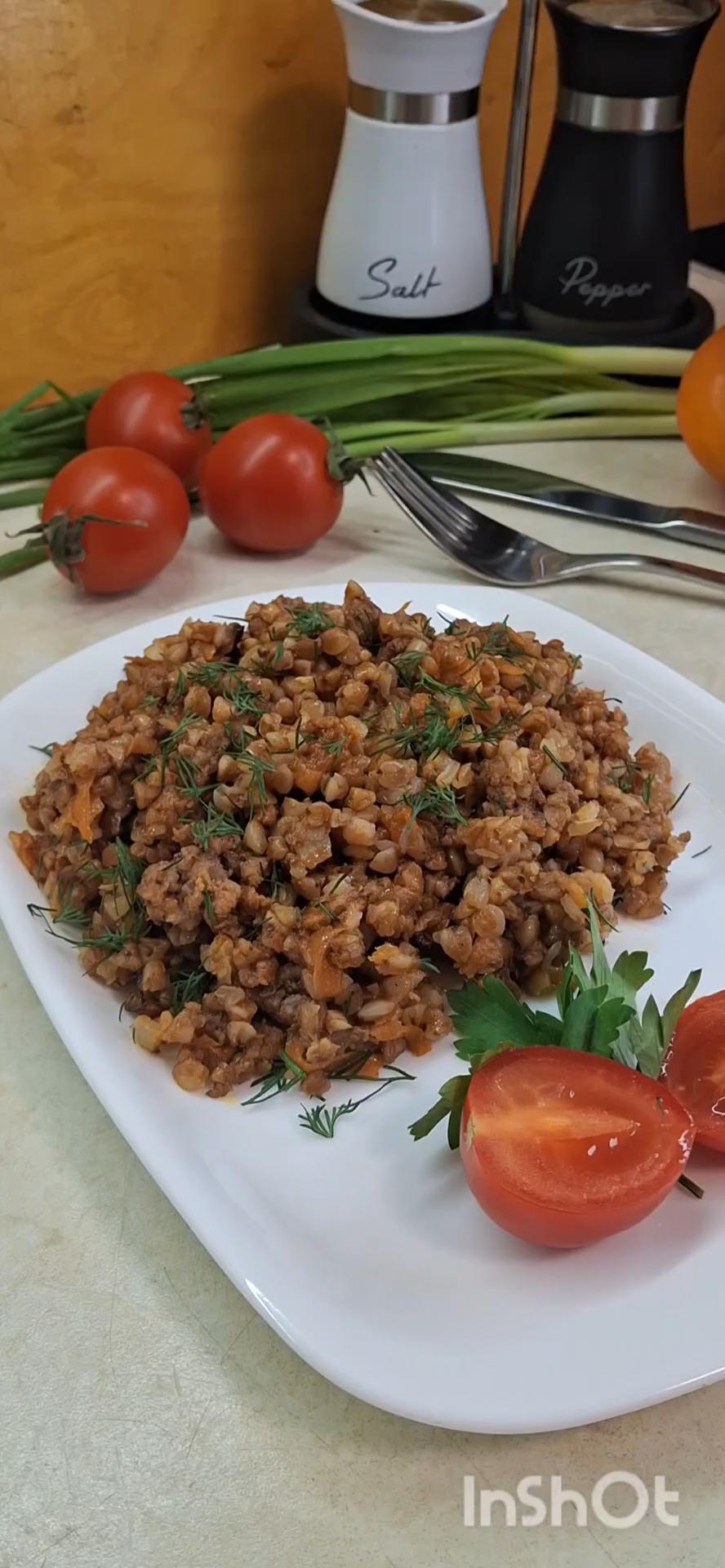 Гречка з фаршем