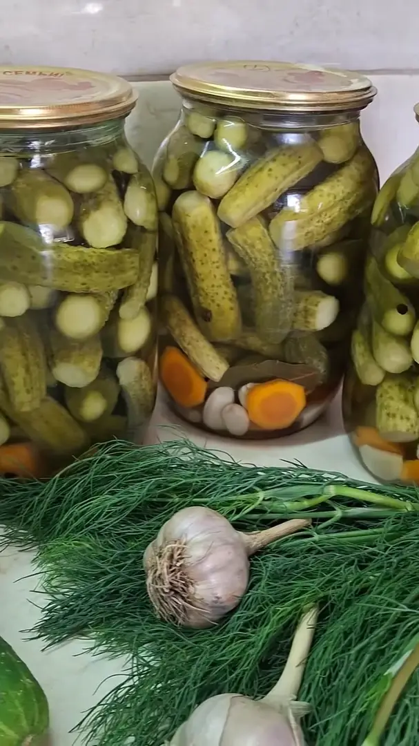 Мариновані огірки "Чумак"