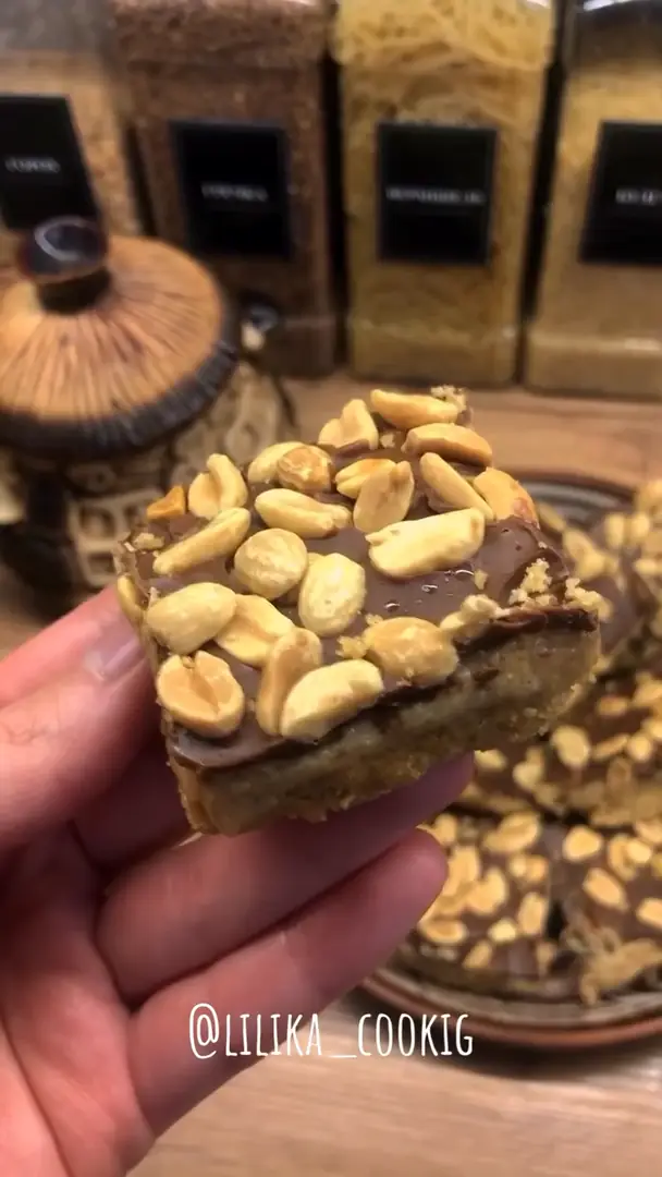 Тістечка БЕЗ ПИПІКАННЯ з арахісовою пастою та печивом😋